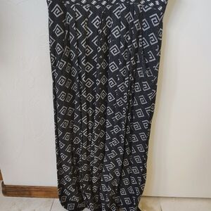 Women's Black Beige Geometric Pleated Long Skirt Elastic Waist Knit